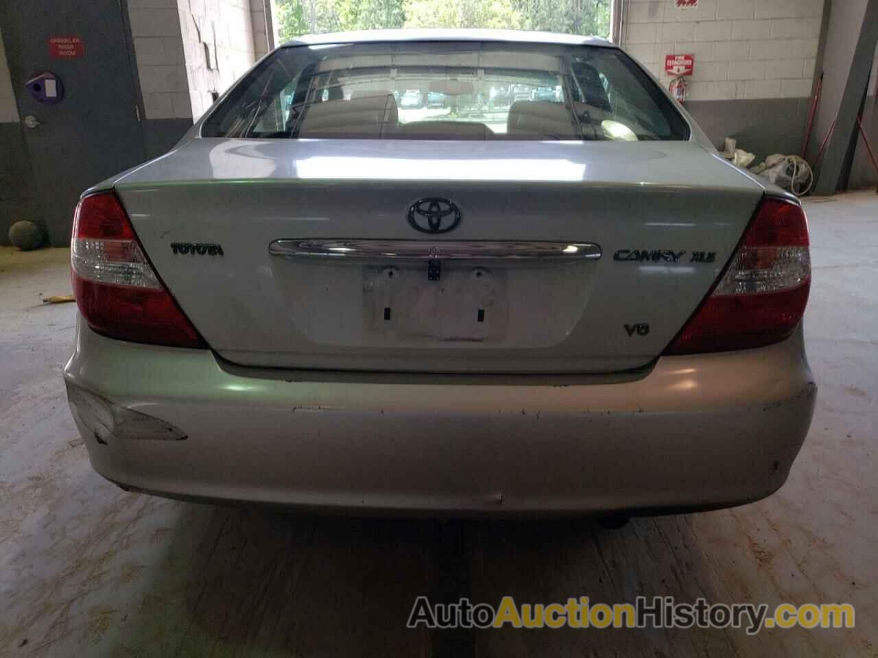 TOYOTA CAMRY LE, 4T1BF30K82U008056