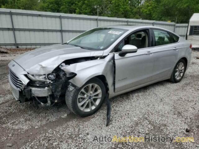 FORD FUSION SE, 3FA6P0LU2KR138295