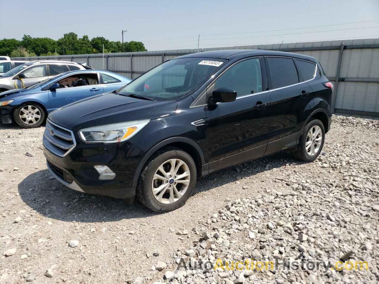 2017 FORD ESCAPE SE, 1FMCU0GD9HUD03210