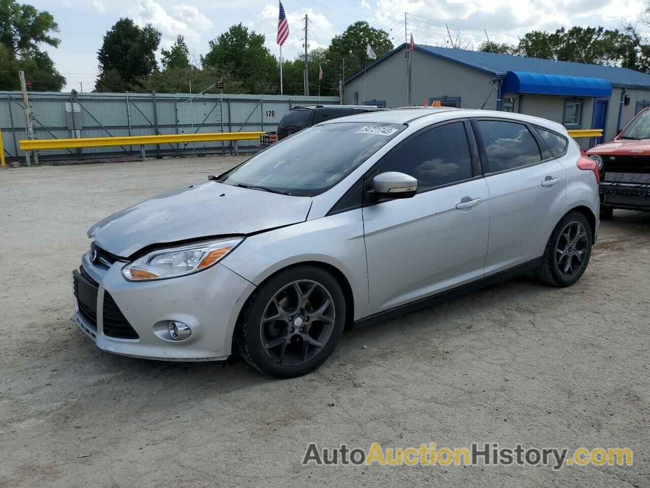 2014 FORD FOCUS SE, 1FADP3K26EL265806