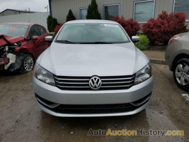 VOLKSWAGEN PASSAT S, 1VWAH7A35DC040218