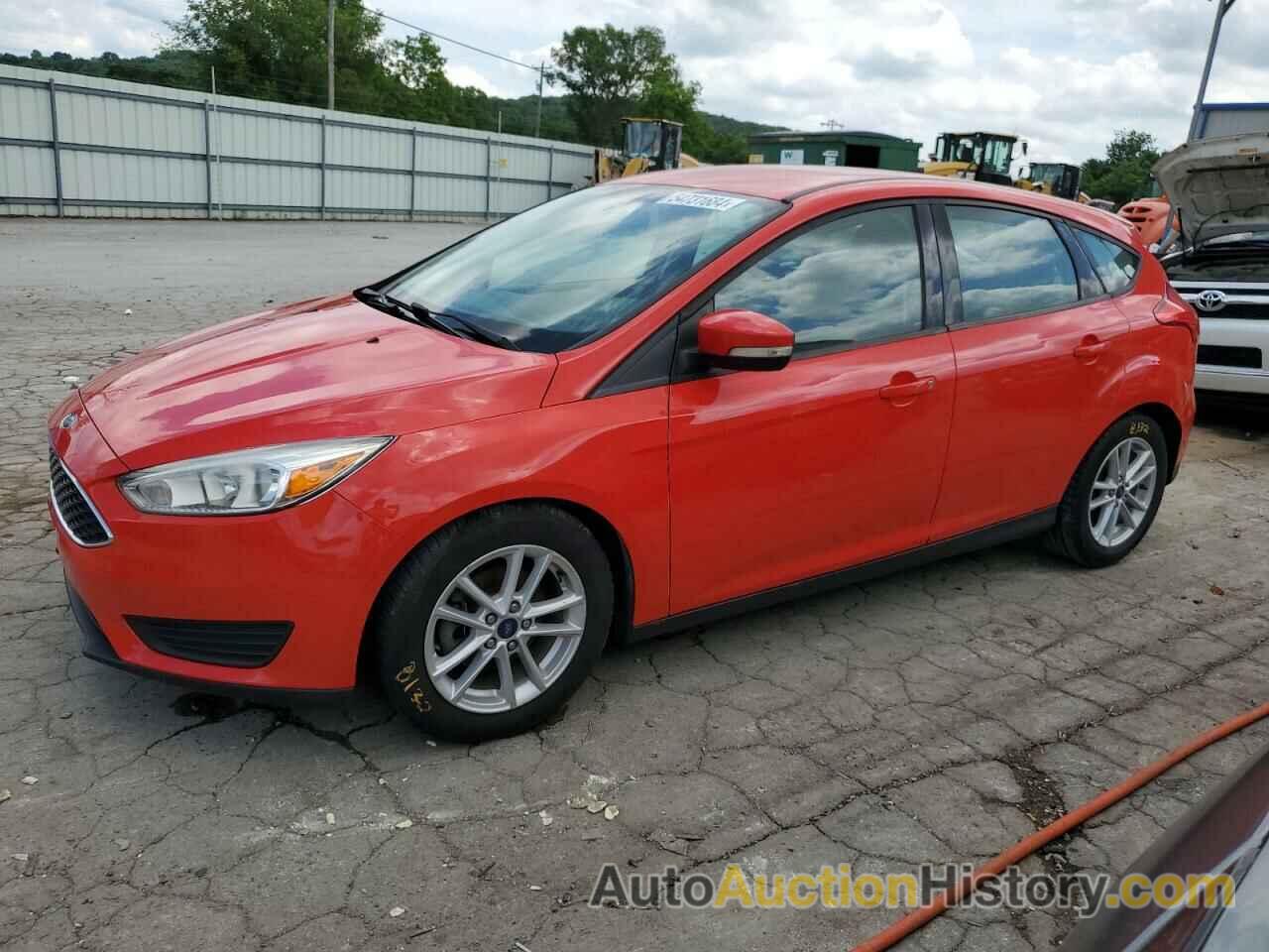 FORD FOCUS SE, 1FADP3K26HL337933