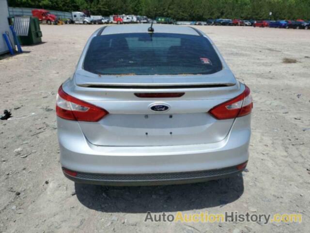 FORD FOCUS SE, 1FADP3F24EL249162