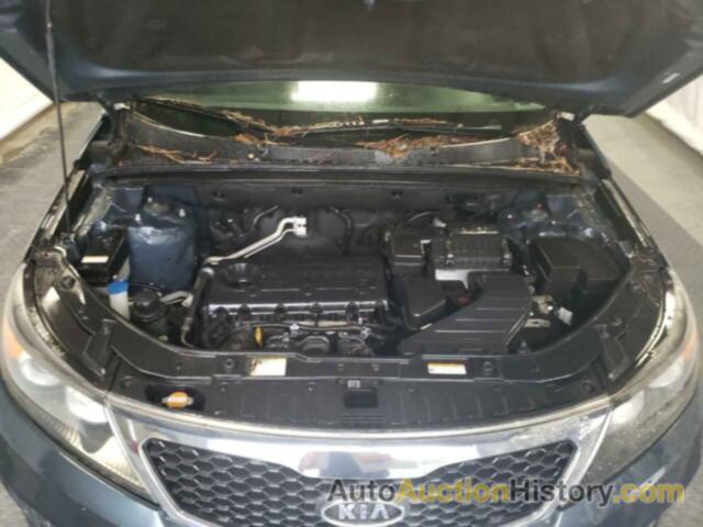 KIA SORENTO BASE, 5XYKT3A12BG056267