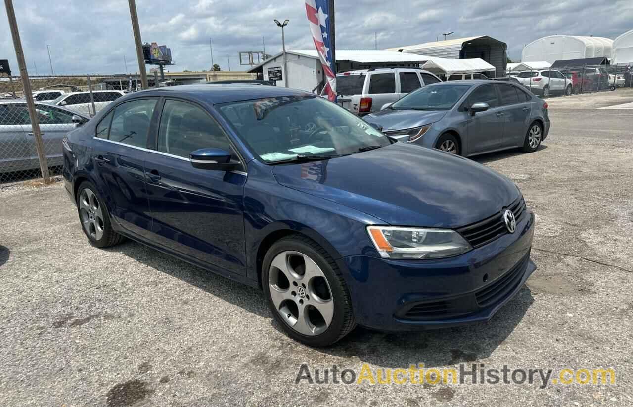 VOLKSWAGEN JETTA SE, 3VWD17AJ7EM294979