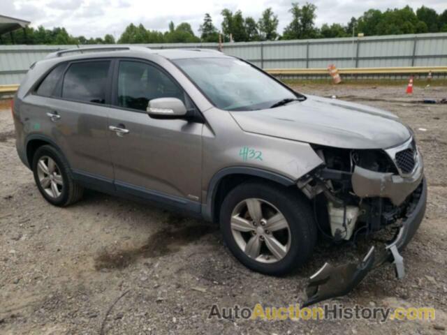 KIA SORENTO EX, 5XYKUDA65DG397521