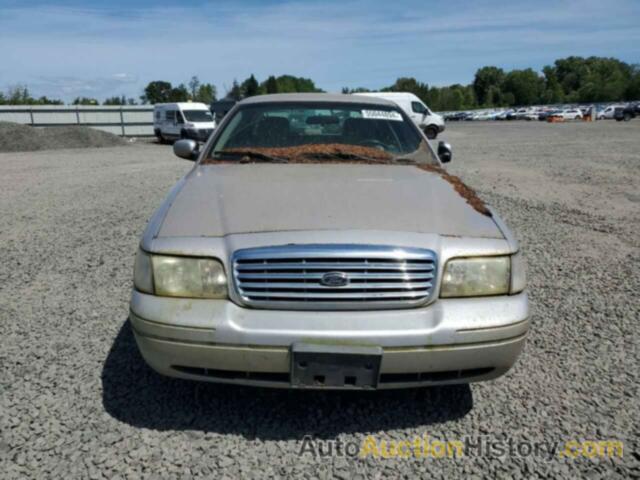 FORD CROWN VIC LX, 2FABP7EV8BX130376