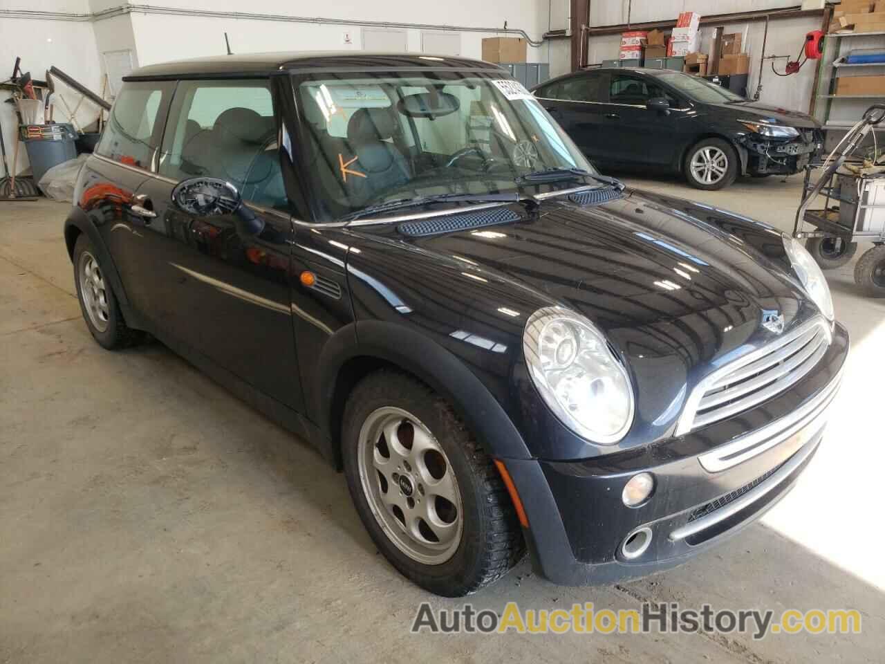 2005 MINI COOPER, WMWRC33435TC56380