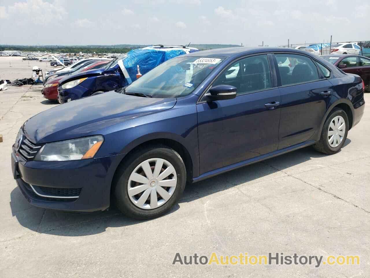 2013 VOLKSWAGEN PASSAT S, 1VWAP7A32DC008524