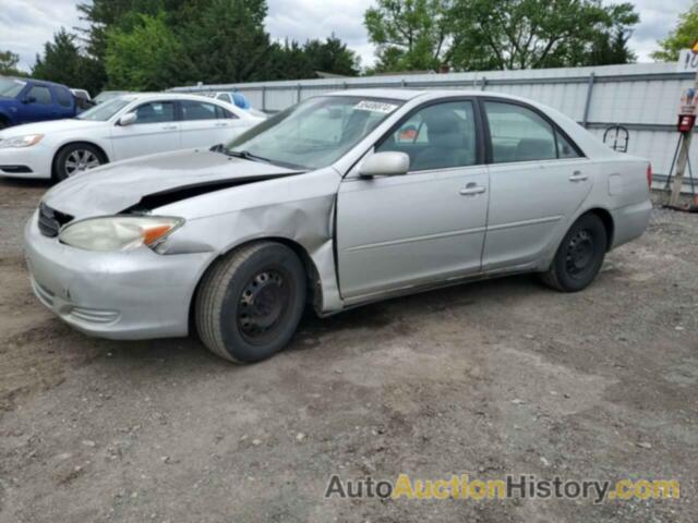 TOYOTA CAMRY LE, 4T1BE32K73U138654