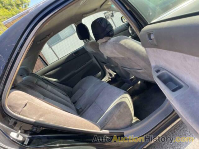 TOYOTA CAMRY LE, JTDBE32K320019347