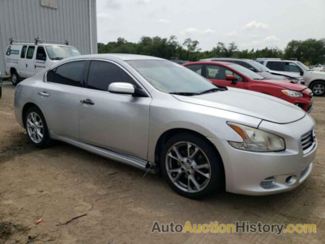 NISSAN MAXIMA S, 1N4AA5AP6DC817526