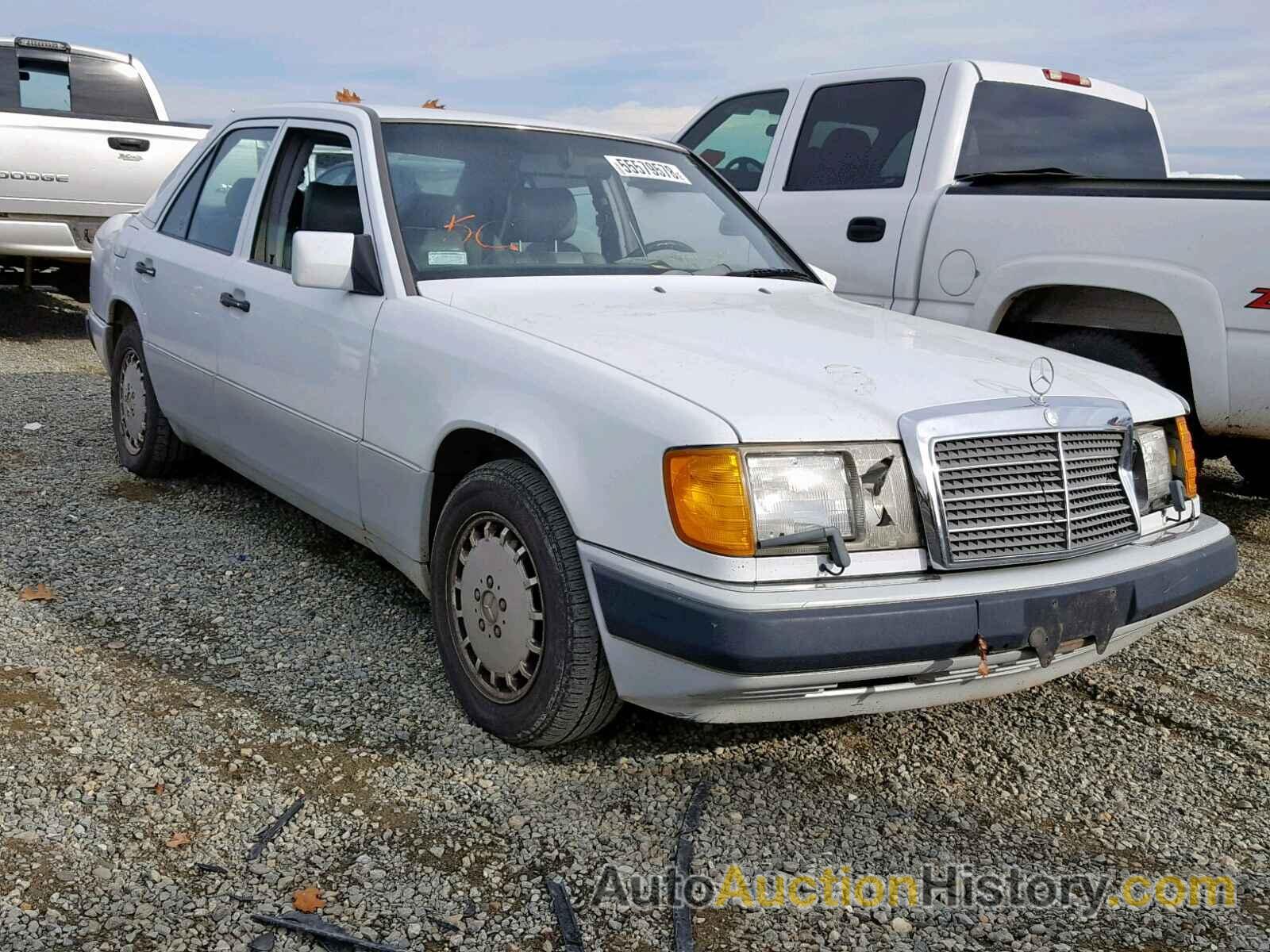 1990 MERCEDES-BENZ 300 E, WDBEA30D4LB245995