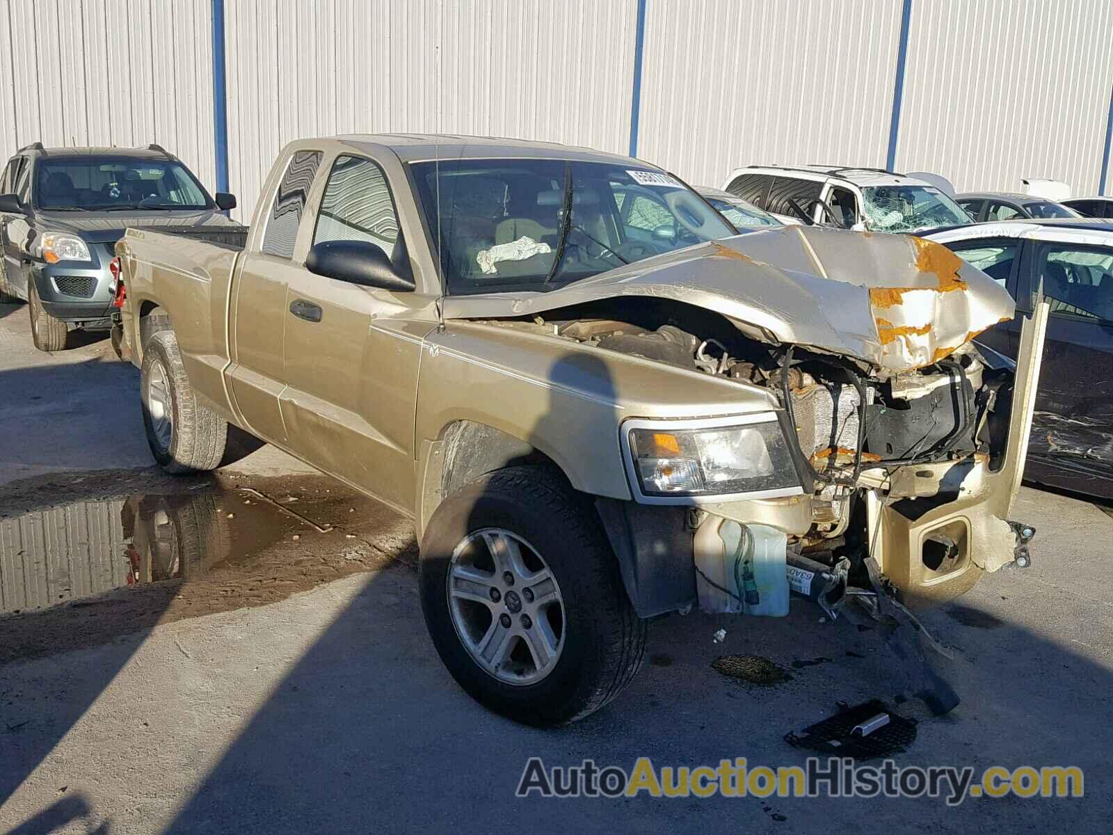 2011 DODGE DAKOTA SLT, 1D7RE3BK3BS661432