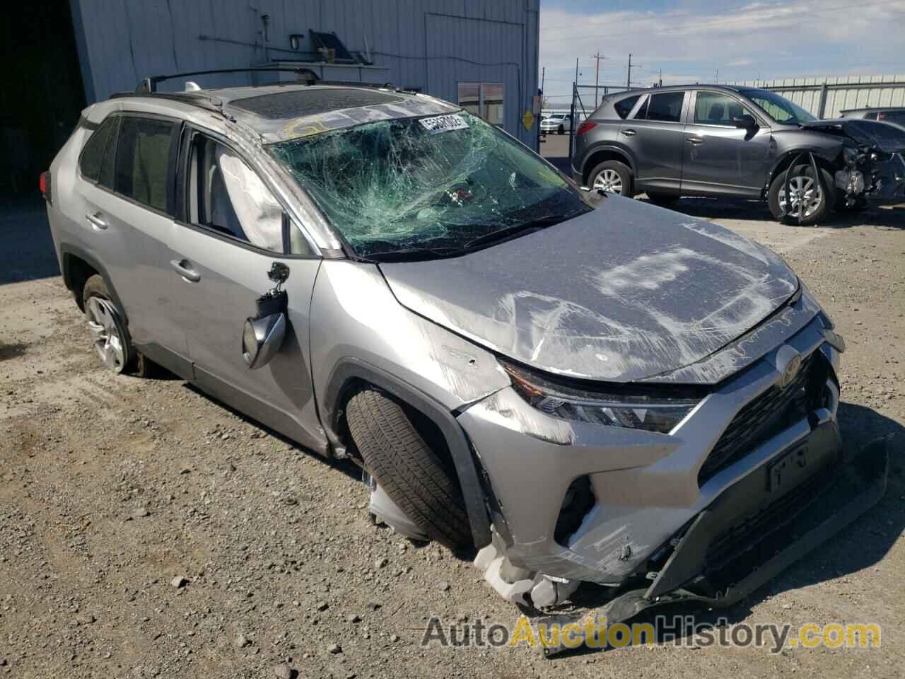 2019 TOYOTA RAV4 XLE, 2T3P1RFV5KC015936