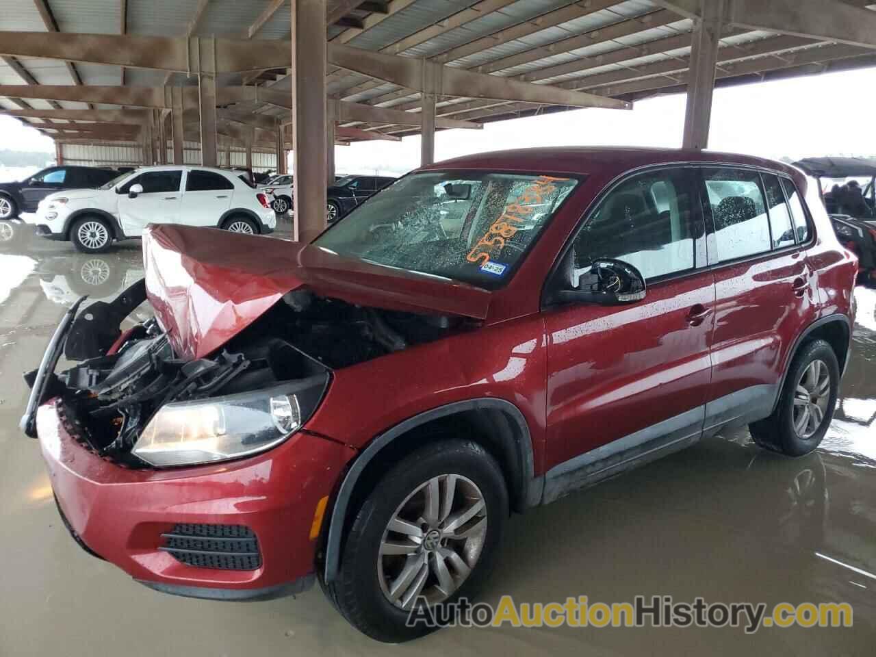 VOLKSWAGEN TIGUAN S, WVGBV3AX0EW019946