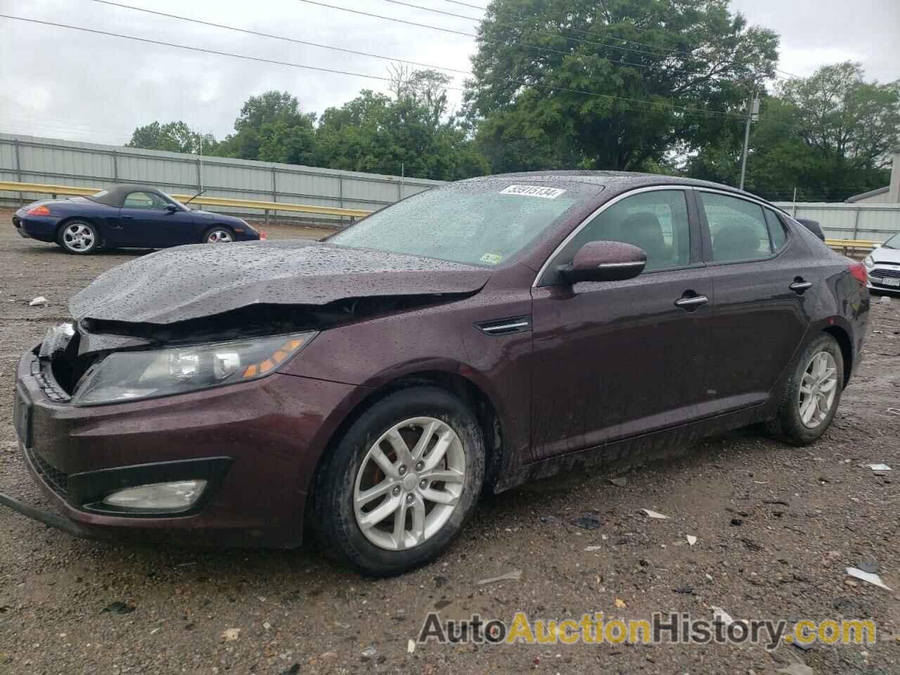 KIA OPTIMA LX, 5XXGM4A71CG051368