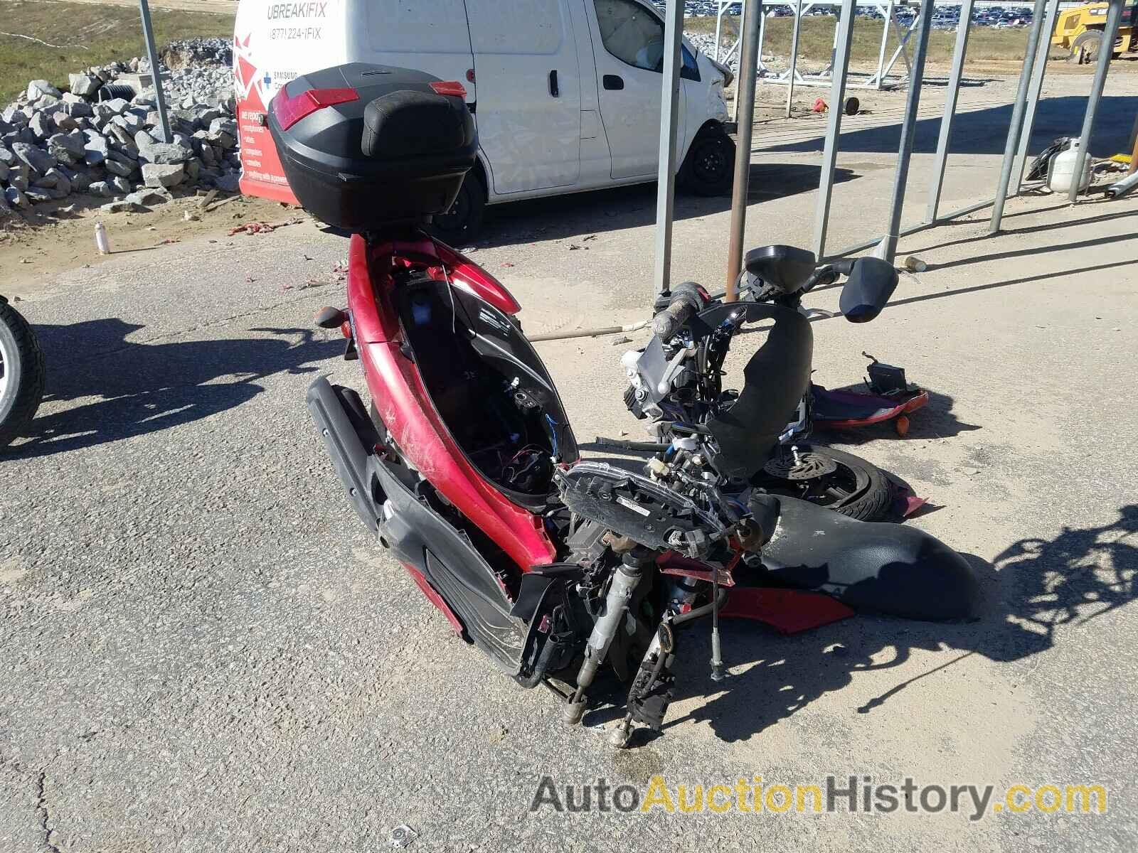 2013 HONDA SCOOTER 150, MLHKF1211D5008097