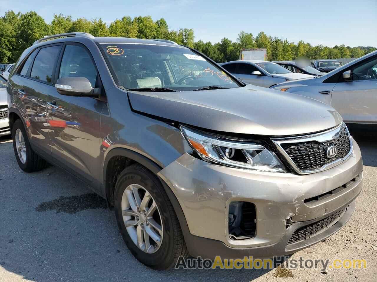 2014 KIA SORENTO LX, 5XYKT3A6XEG441060