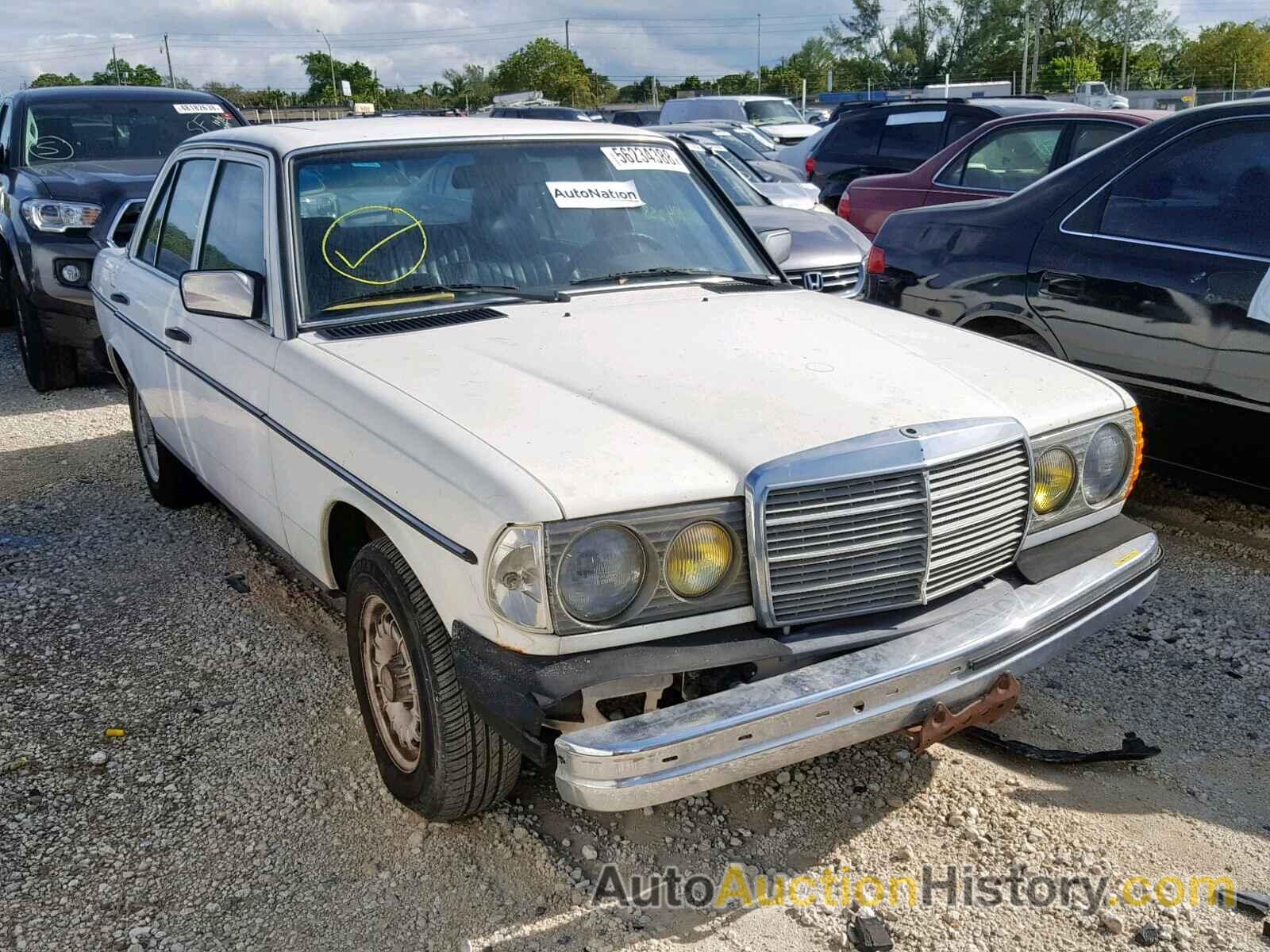 1984 MERCEDES-BENZ 300 DT, WDBAB33AXEA152209