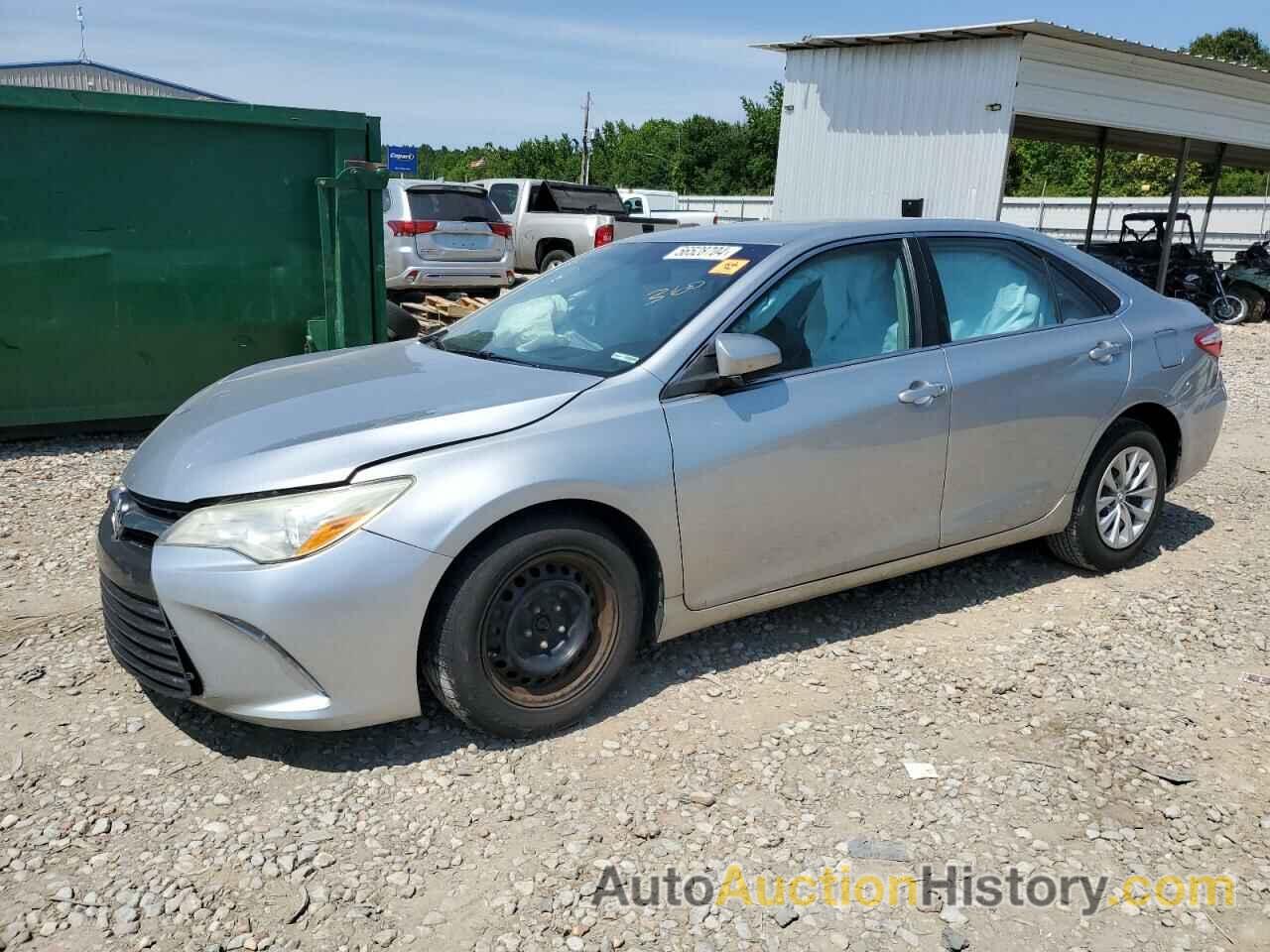 TOYOTA CAMRY LE, 4T4BF1FK5FR510319