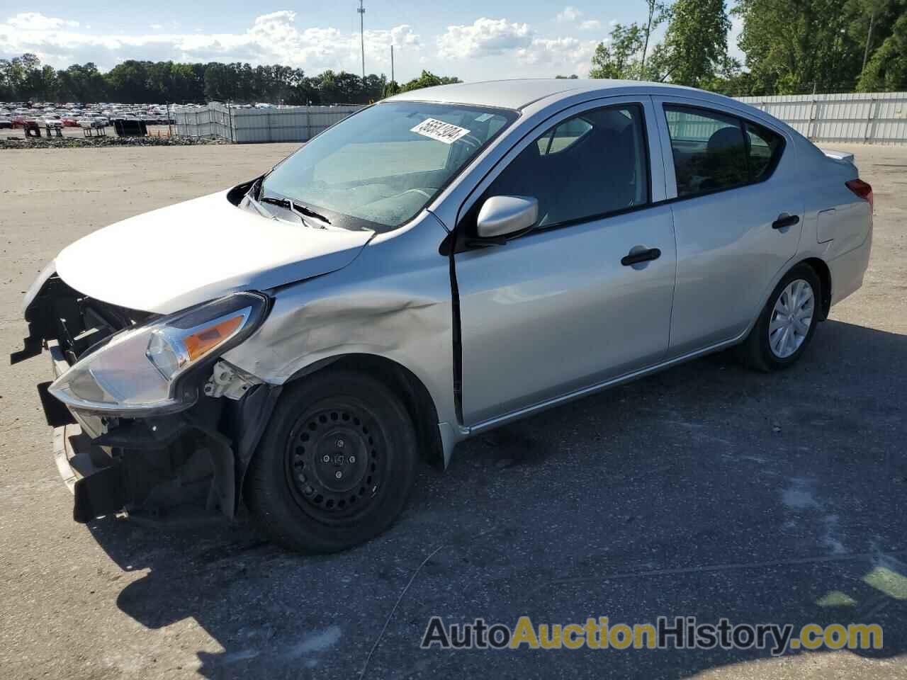 NISSAN VERSA S, 3N1CN7AP2JL805041