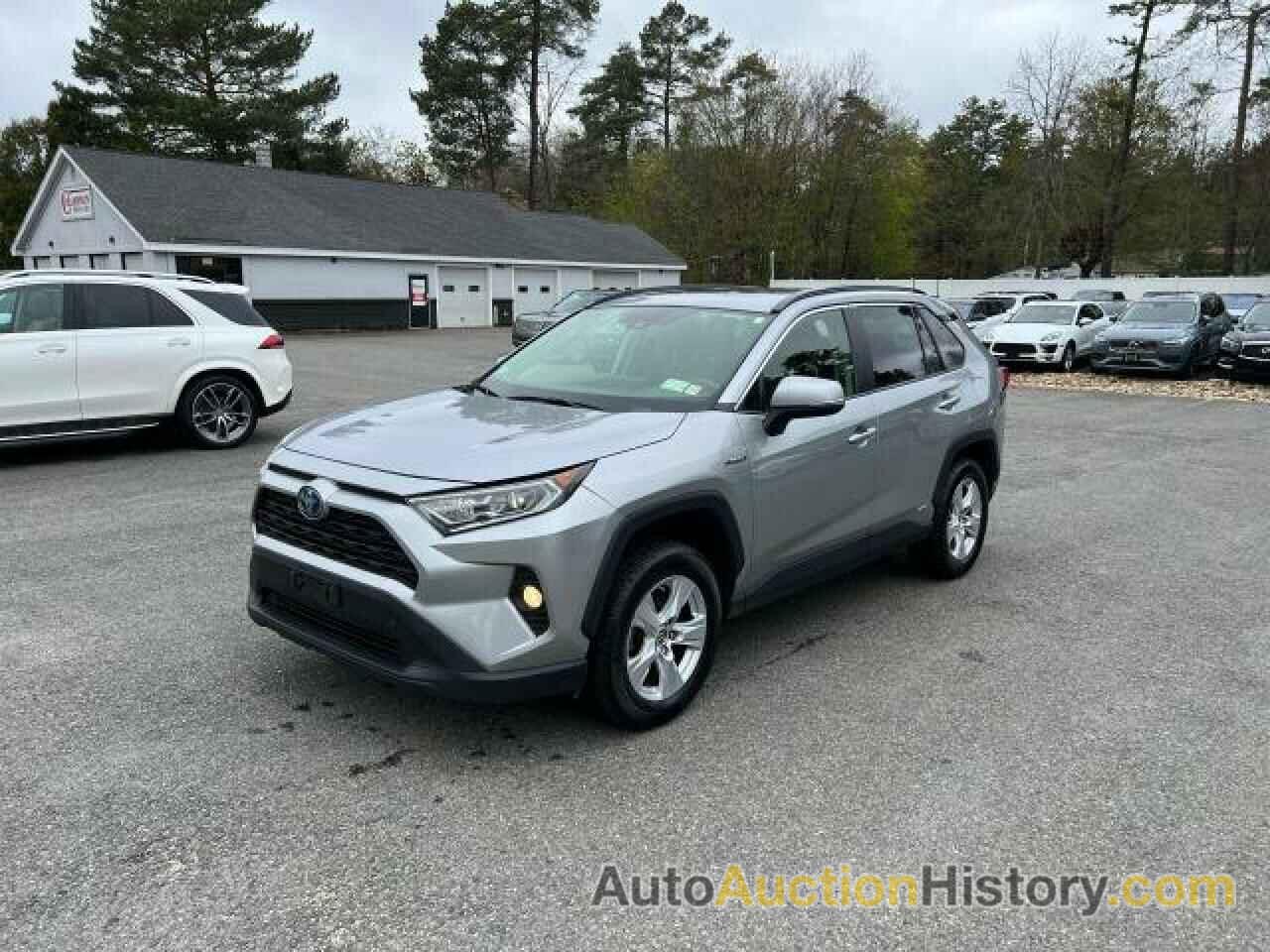 TOYOTA RAV4 XLE, JTMRWRFV2KD514277