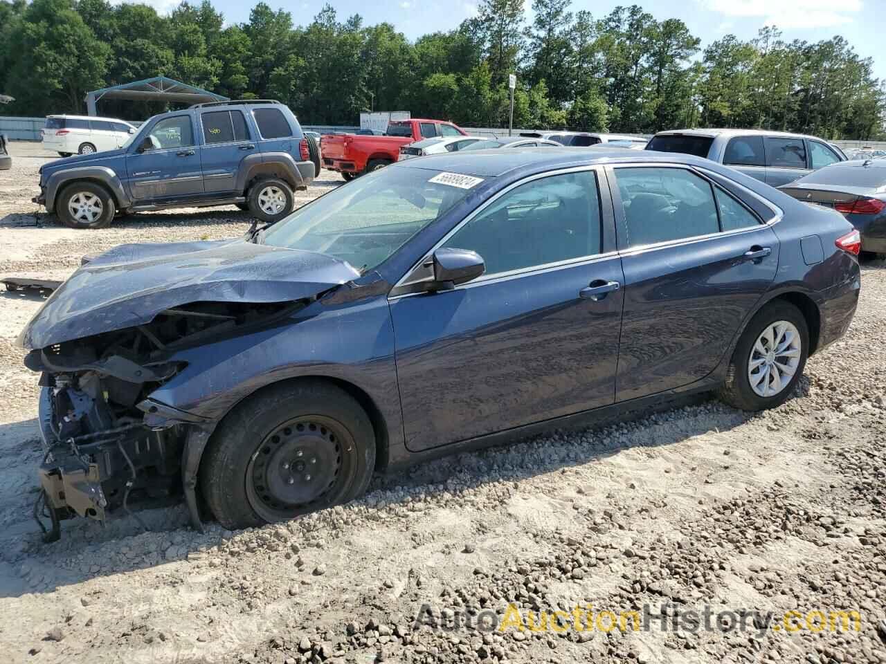 TOYOTA CAMRY LE, 4T4BF1FK5GR541118