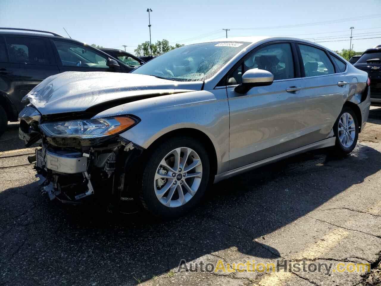 FORD FUSION SE, 3FA6P0HD8LR147058