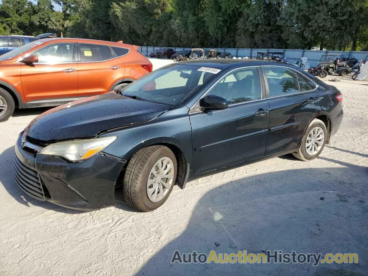 TOYOTA CAMRY LE, 4T4BF1FK3FR492368