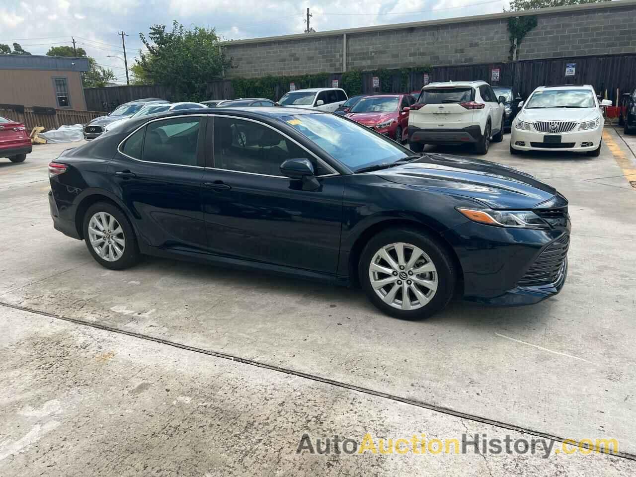 2019 TOYOTA CAMRY, 4T1B11HK4KU783901