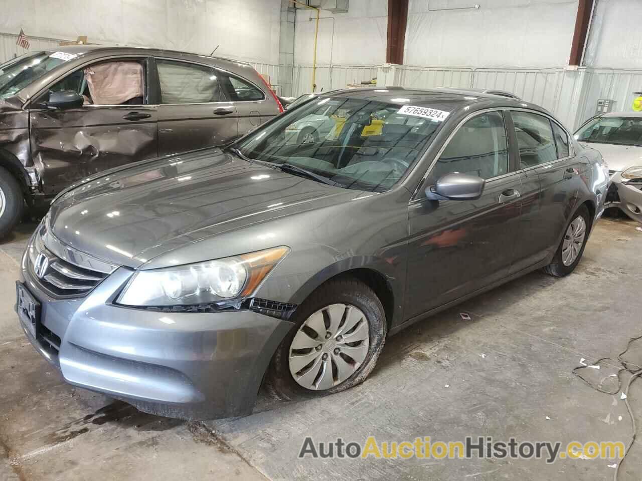 HONDA ACCORD LX, 1HGCP2F32CA103846