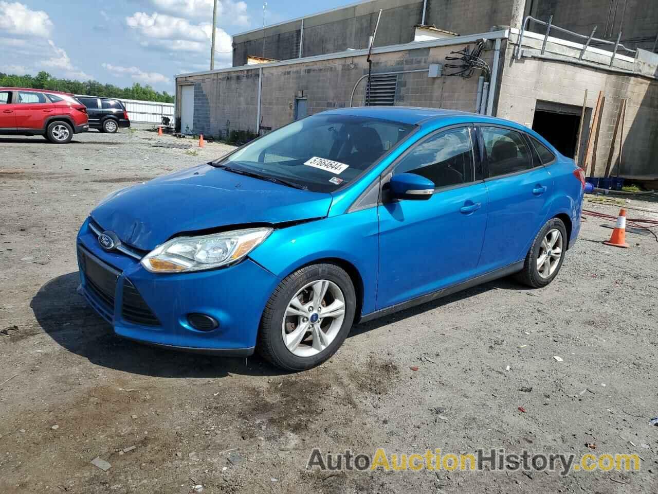 FORD FOCUS SE, 1FADP3F22EL437095