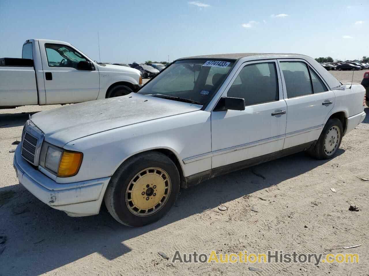 1989 MERCEDES-BENZ 260-CLASS E, WDBEA26D6KA883154