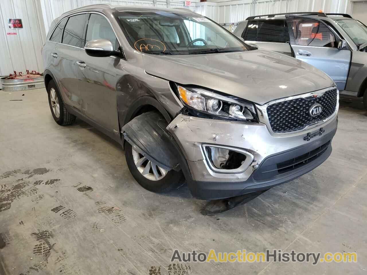 2017 KIA SORENTO LX, 5XYPGDA35HG329518