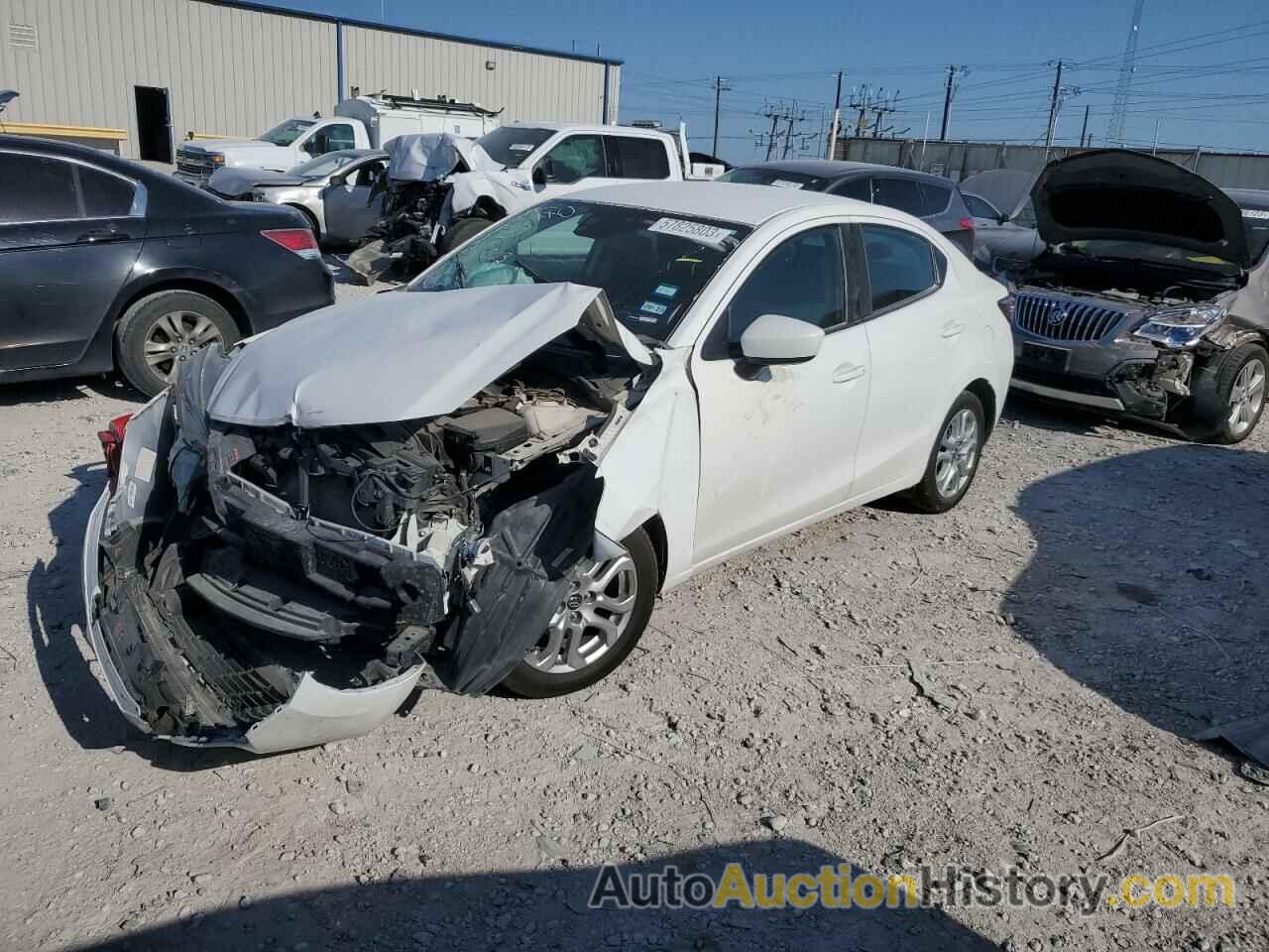 2018 TOYOTA YARIS, 3MYDLBYV0JY303292