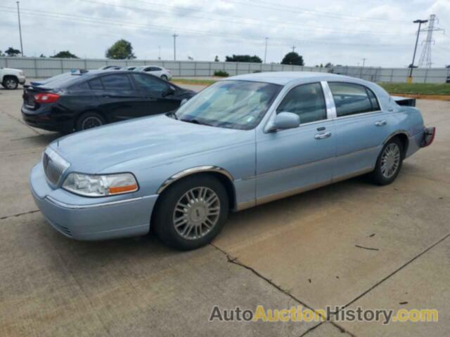 LINCOLN TOWNCAR SIGNATURE LIMITED, 2LNBL8CV9AX612640