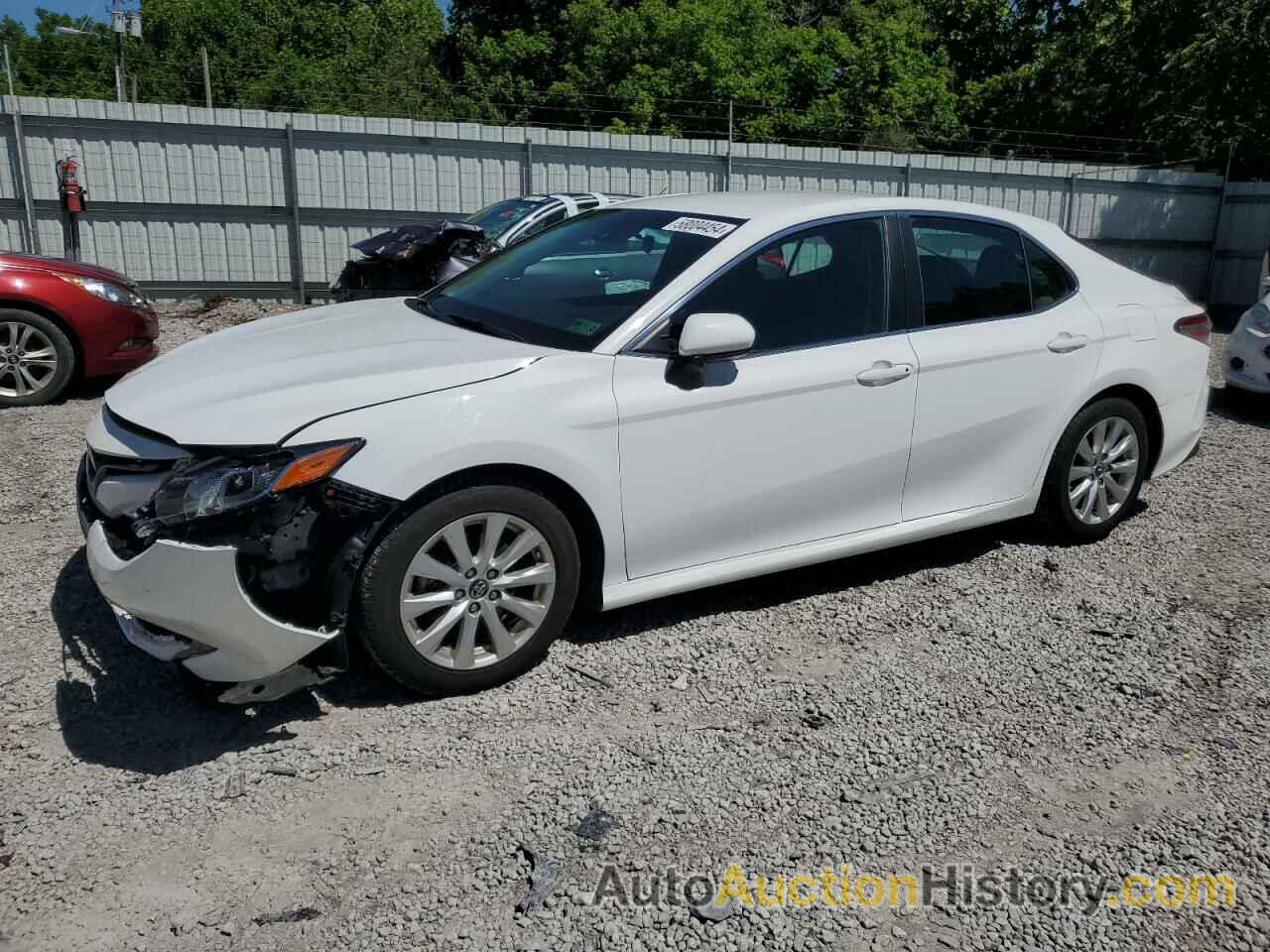 TOYOTA CAMRY L, 4T1B11HK8JU010329