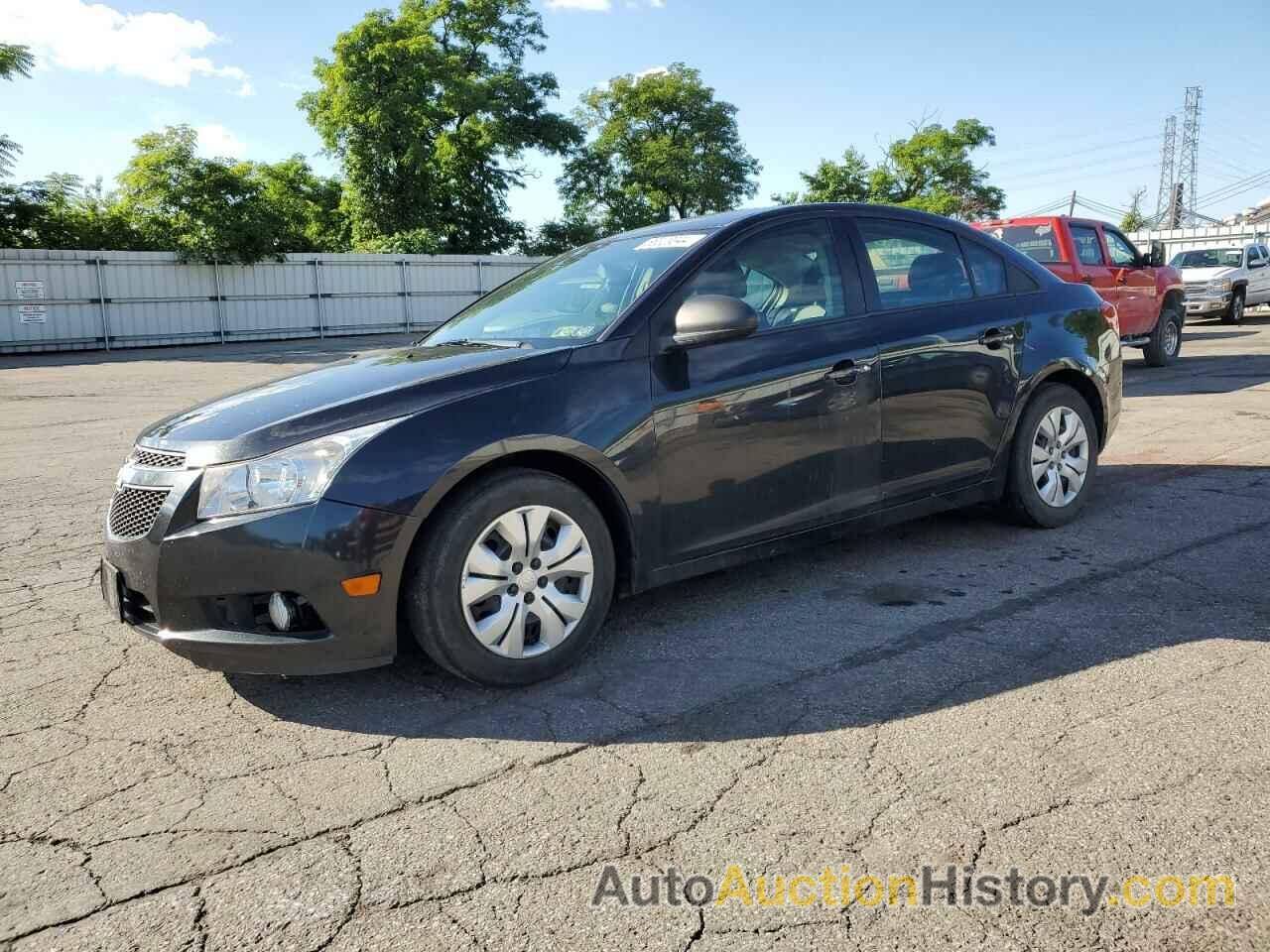 CHEVROLET CRUZE LS, 1G1PA5SG8E7311816