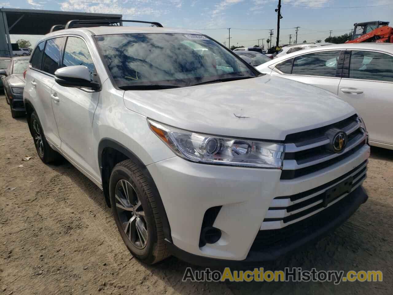 2018 TOYOTA HIGHLANDER LE, 5TDZARFH9JS038766