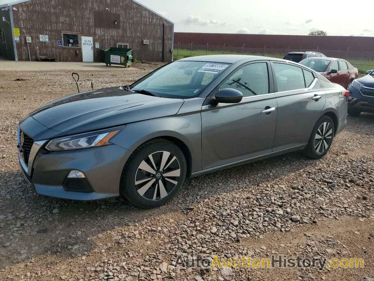 2022 NISSAN ALTIMA SV, 1N4BL4DV0NN388635