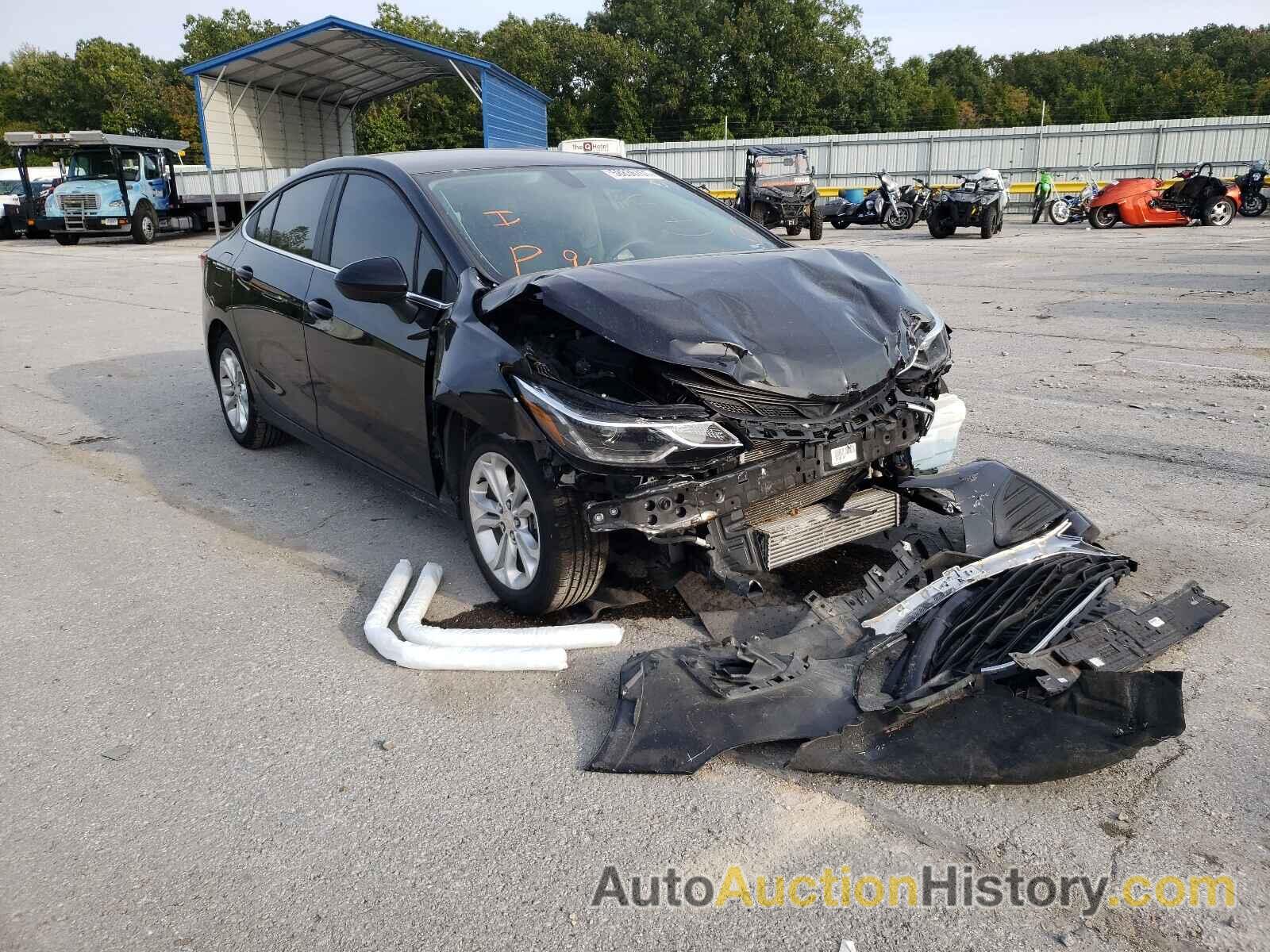 2019 CHEVROLET CRUZE LT, 1G1BE5SM5K7100198