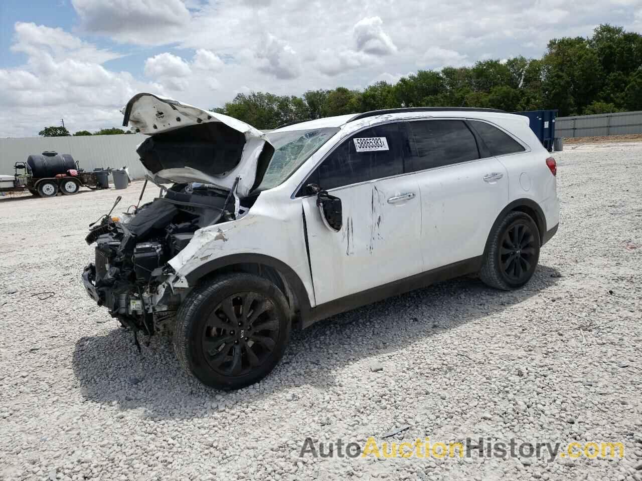 2020 KIA SORENTO S, 5XYPG4A55LG638528