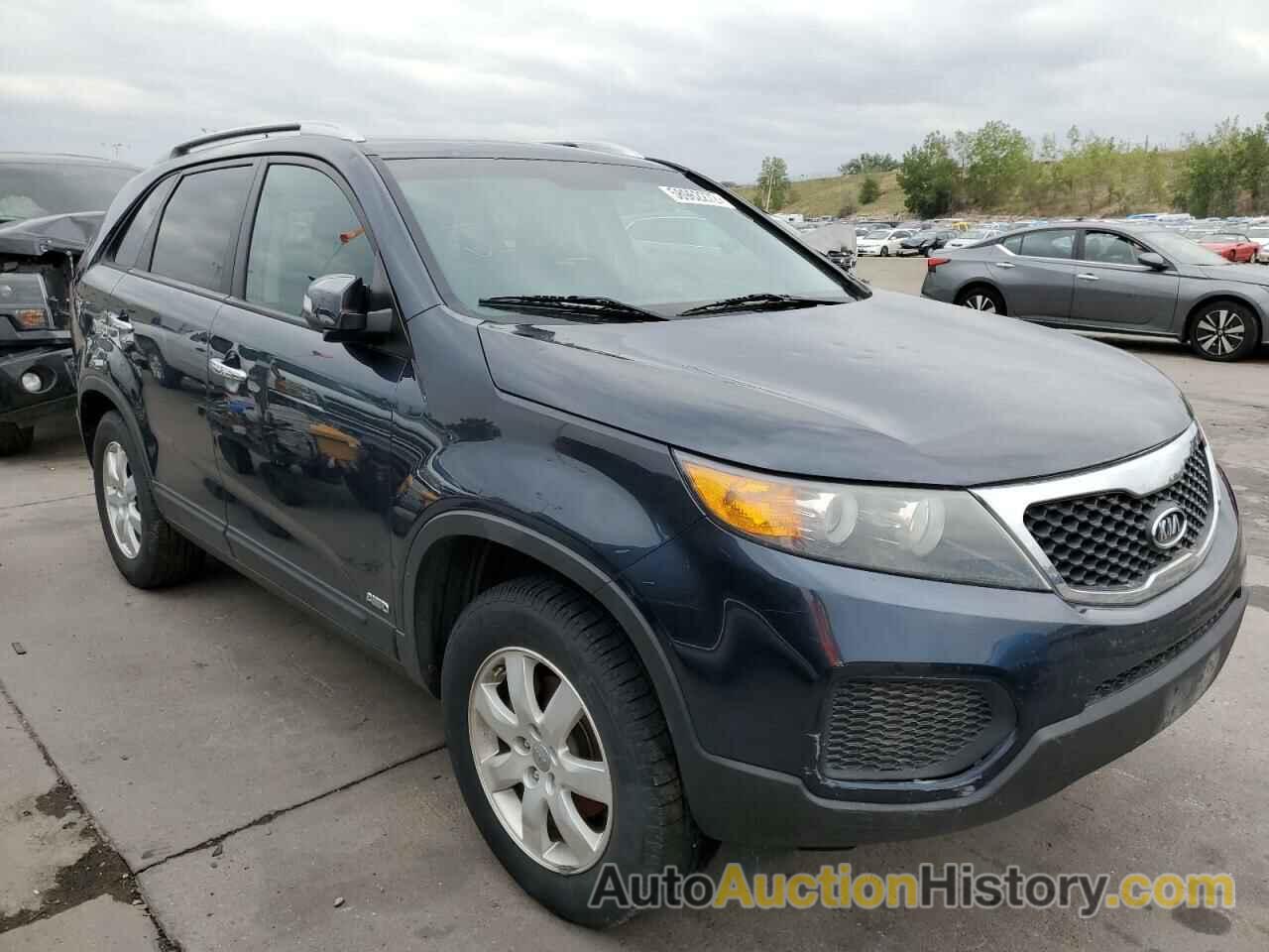 2013 KIA SORENTO LX, 5XYKTDA2XDG398650