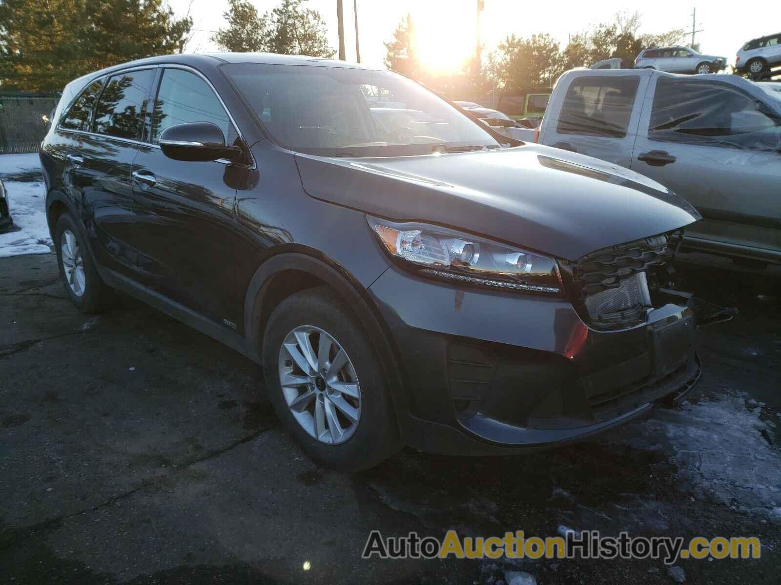 2020 KIA SORENTO S S, 5XYPGDA5XLG630585