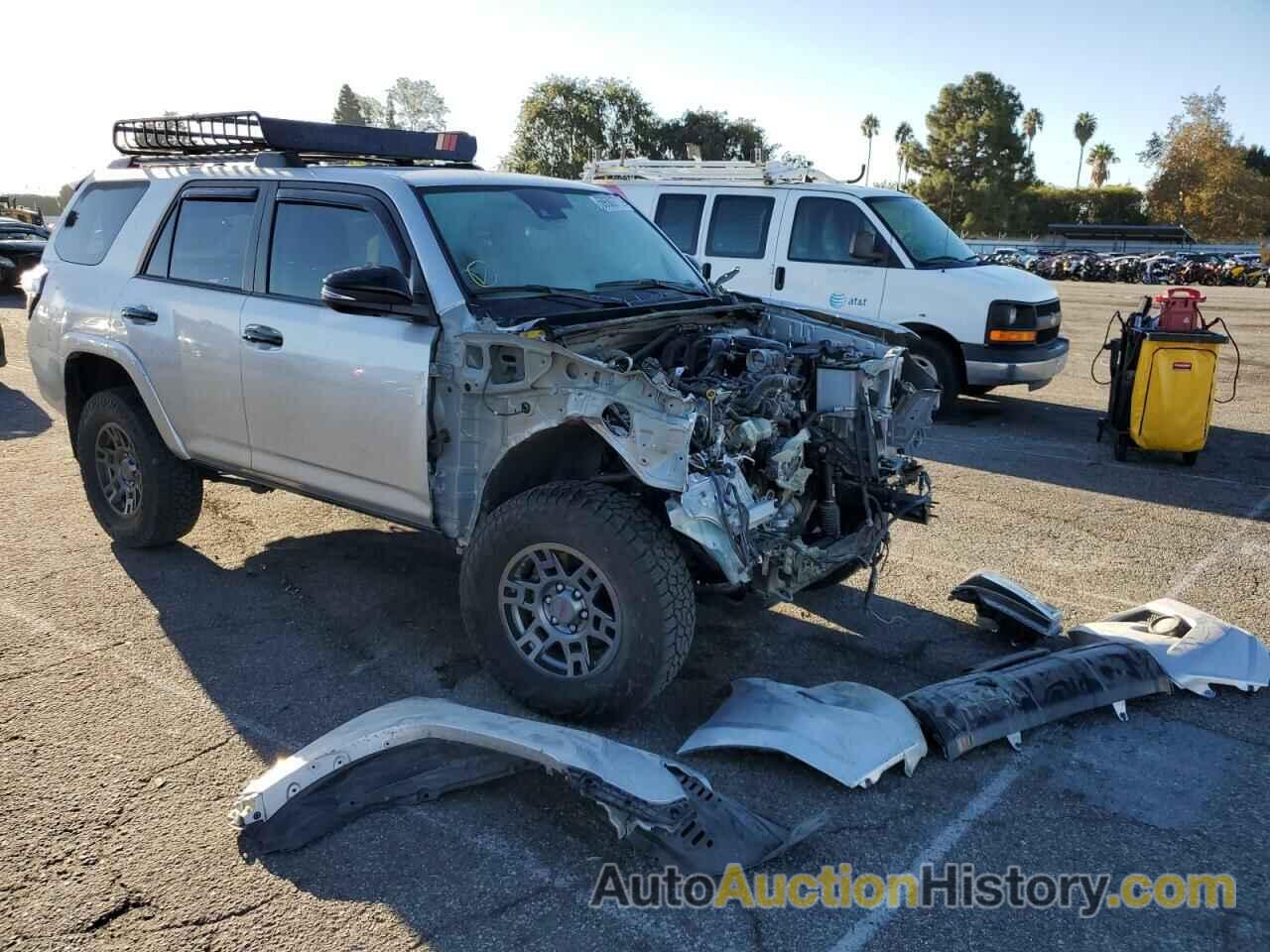 2020 TOYOTA 4RUNNER SR5/SR5 PREMIUM, JTEBU5JR6L5831075