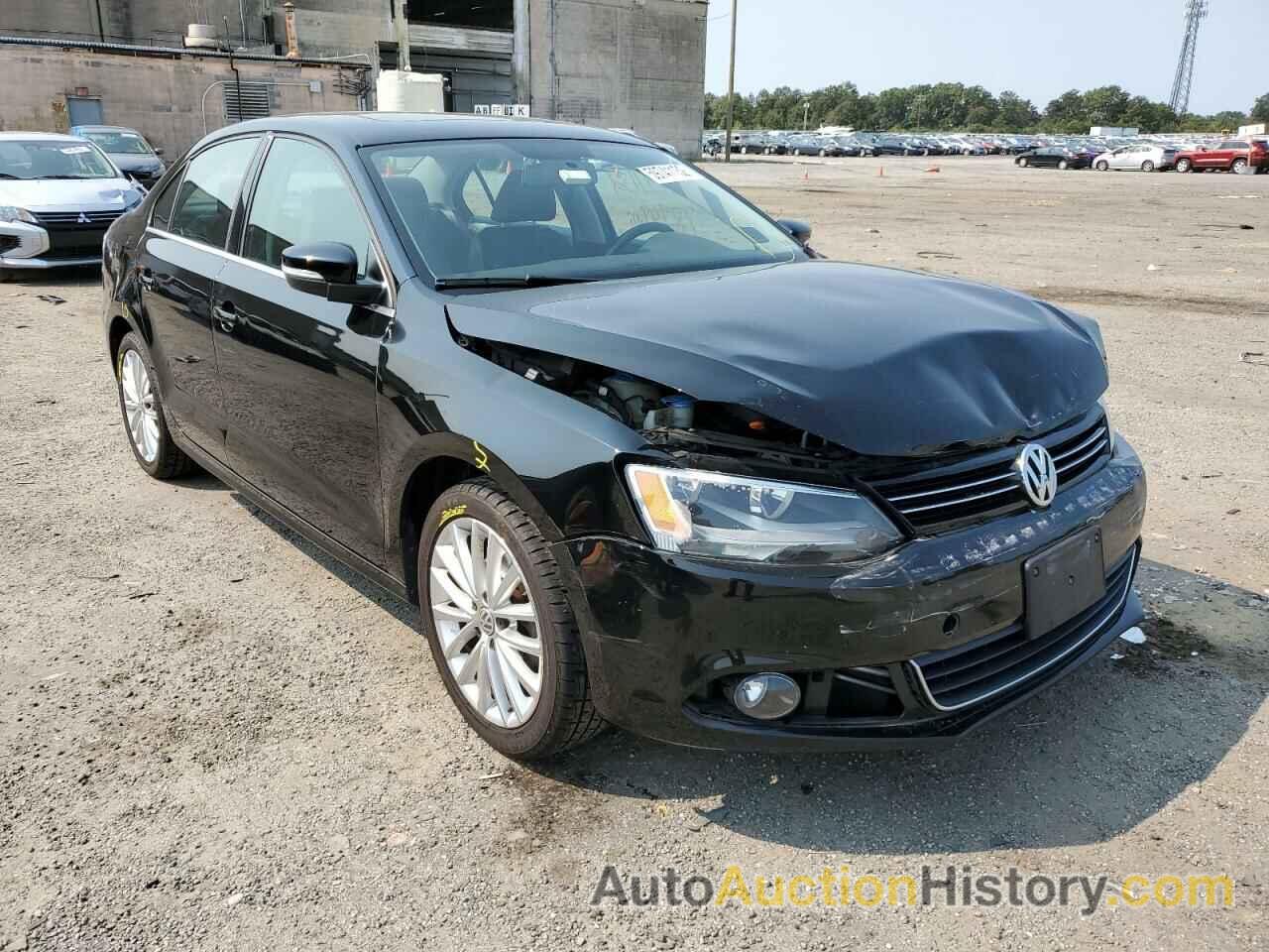 2013 VOLKSWAGEN JETTA SEL, 3VWLP7AJ9DM393862