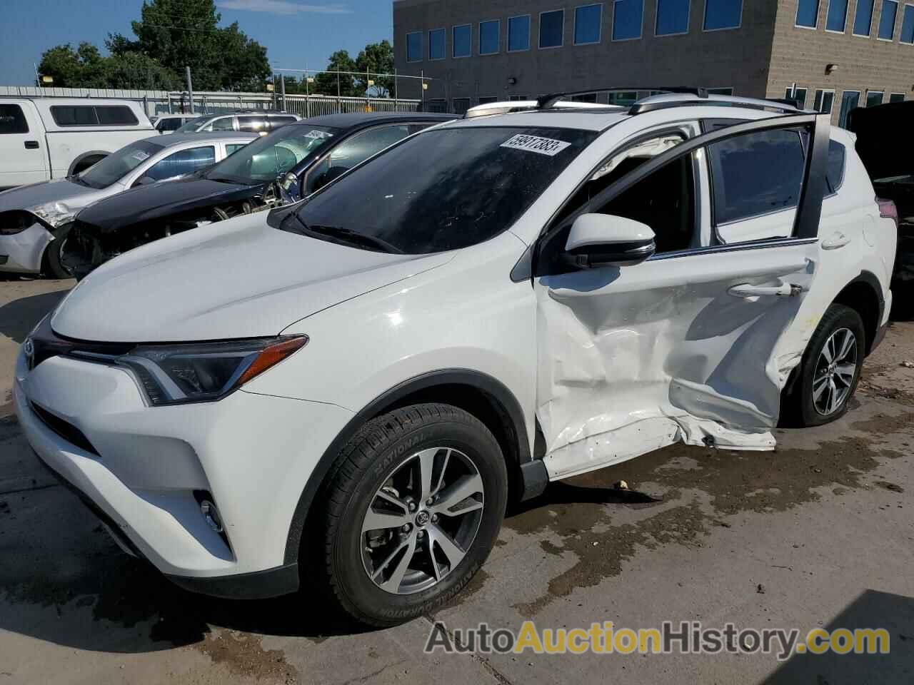 2016 TOYOTA RAV4 XLE, JTMRFREV6GJ090659