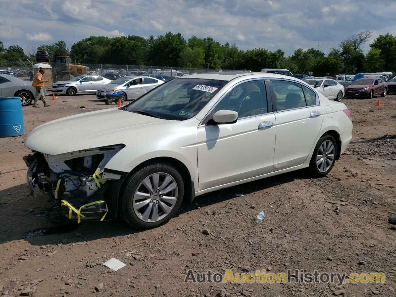 2011 HONDA ACCORD EXL, 1HGCP3F87BA007596