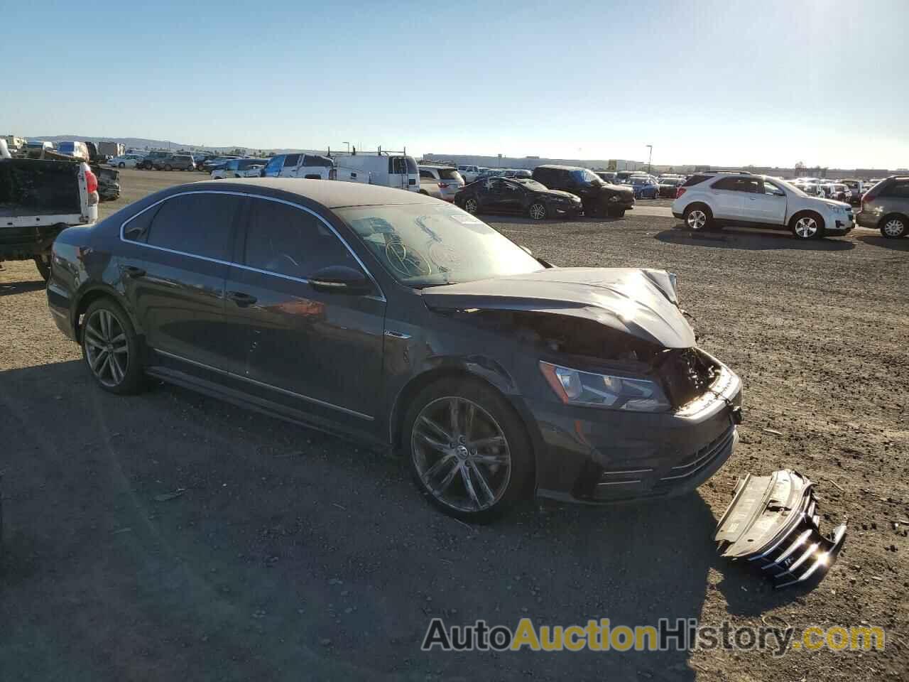 2017 VOLKSWAGEN PASSAT R-LINE, 1VWDT7A31HC016810